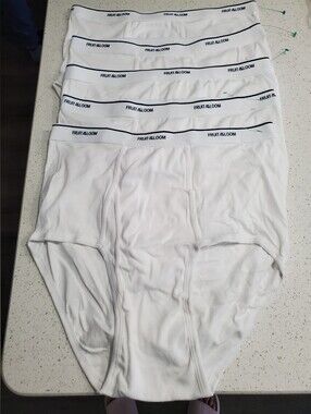 Fruit of the Loom Men's Classic Full Cut White Briefs 5 Pair 2XL NWOT Y2K Cotton